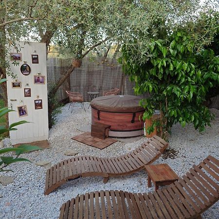 Sol'S Place Mytilene Exterior photo